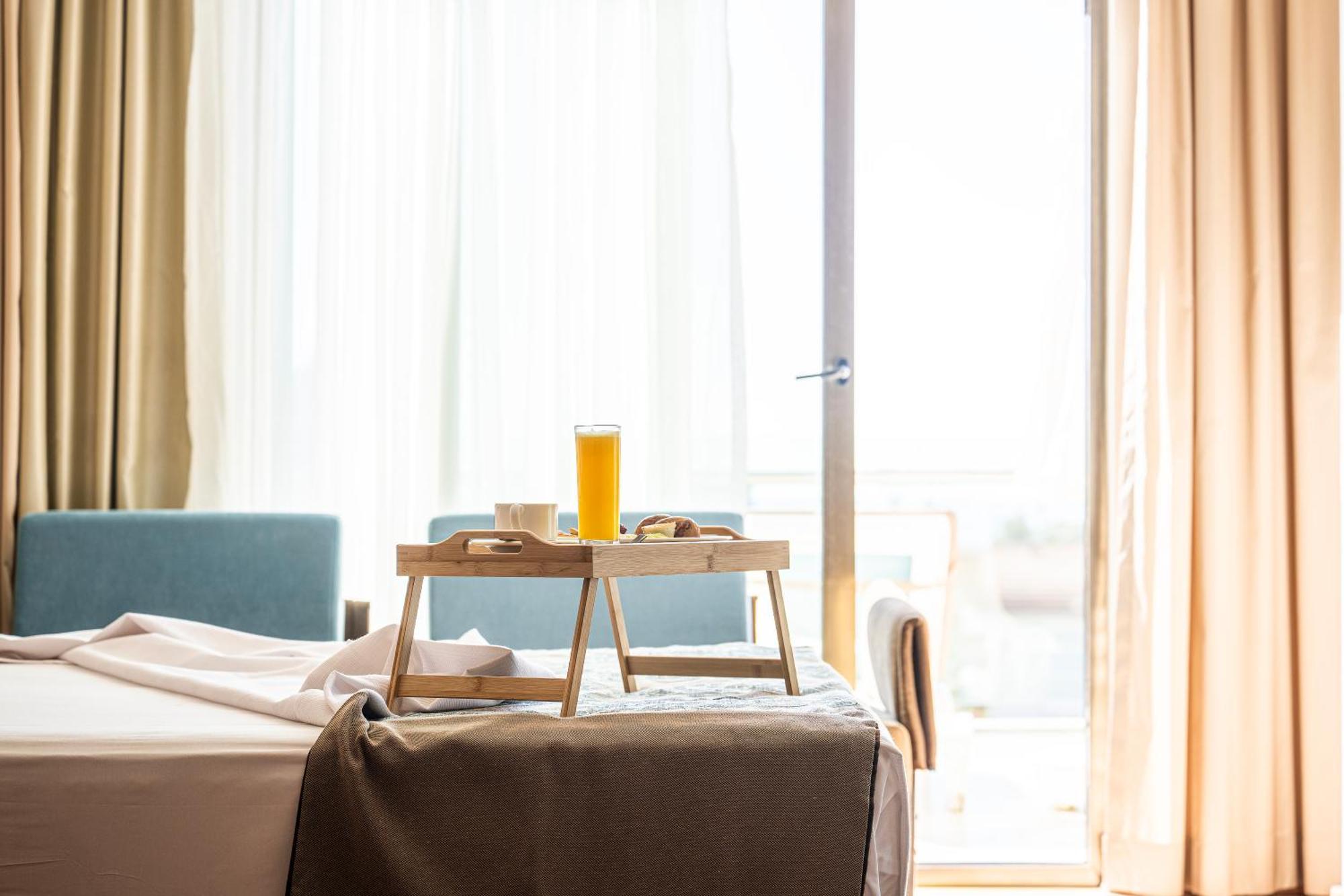 Double or Twin Room Mountain View